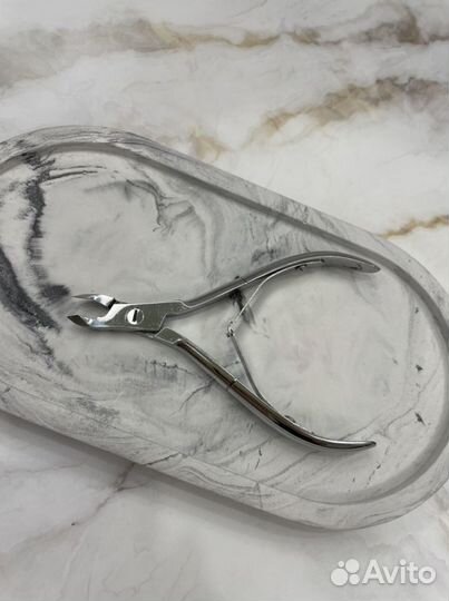 Кусачки для маникюра