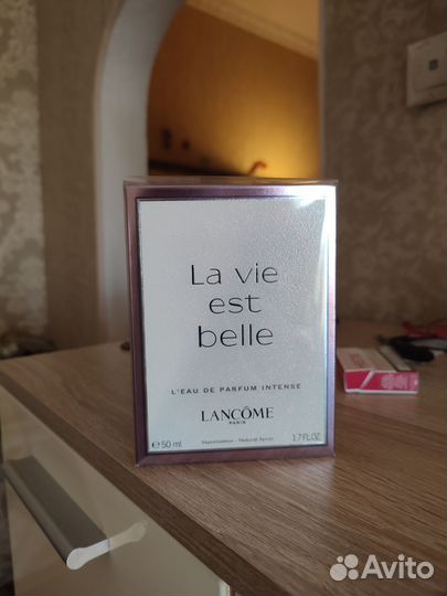 Туалетная вода женская Lancome LA Vie est belle