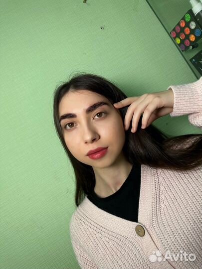 Маникюр с покрытием гель-лаком