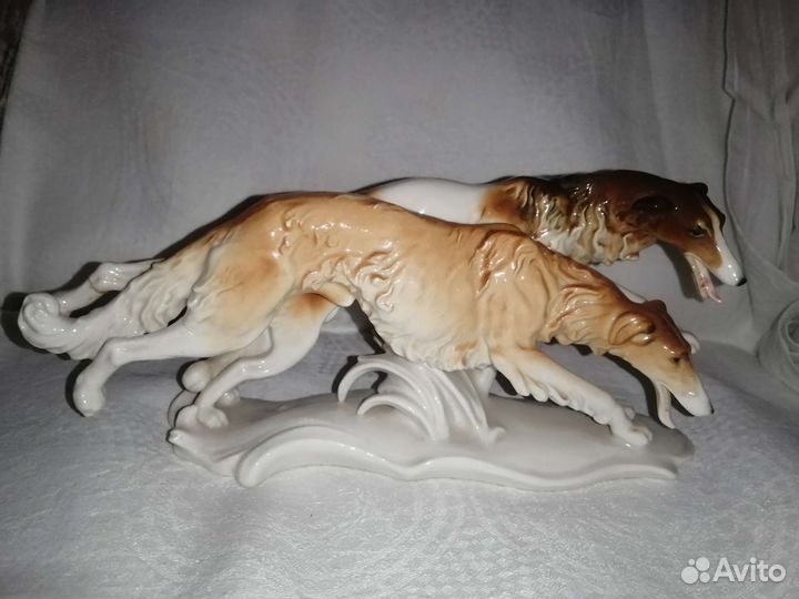 Статуэтка Бегущие борзые Германия