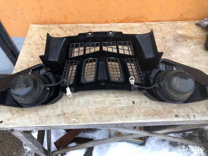 Решетка радиатора с фарами Yamaha Grizzly 700