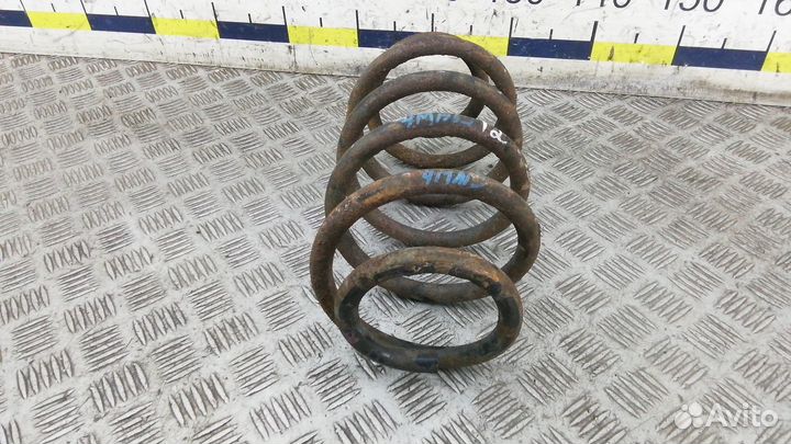Пружина задняя Jeep Grand Cherokee WK / WH (2004-2