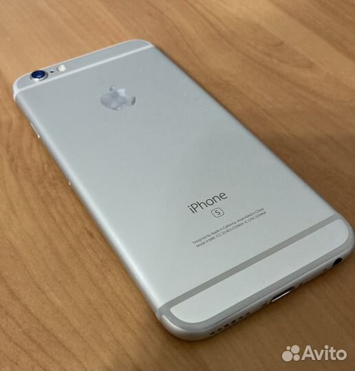 iPhone 6S, 64 ГБ