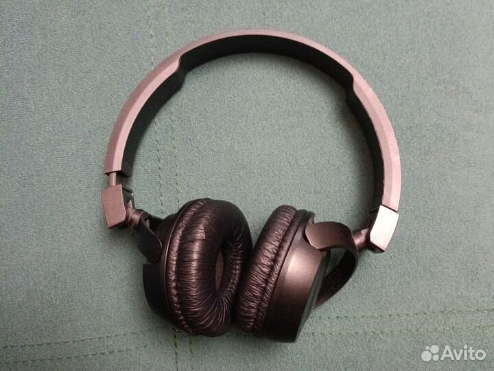 Беспроводные bluetooth наушники JBL T450BT черные