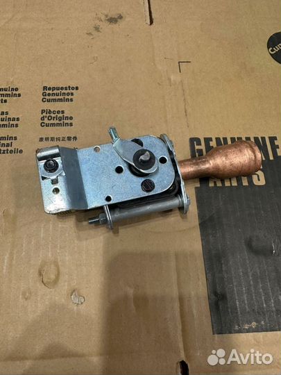 82-04823-000 Клапан нагревателя