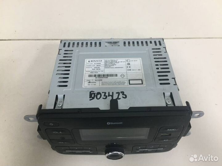 Б/У Магнитола 281153059R renault
