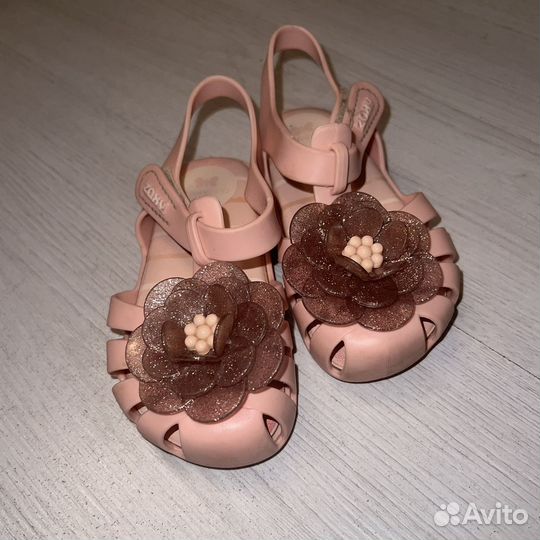 Босоножки для девочки