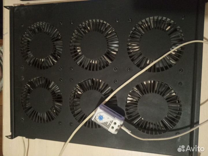 Вентиляторная полка