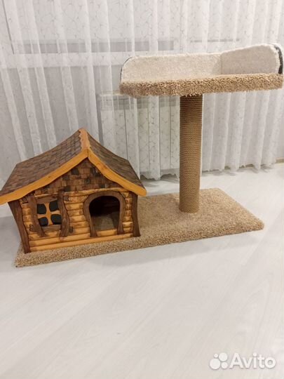 Домик для кошки с когтеточкой