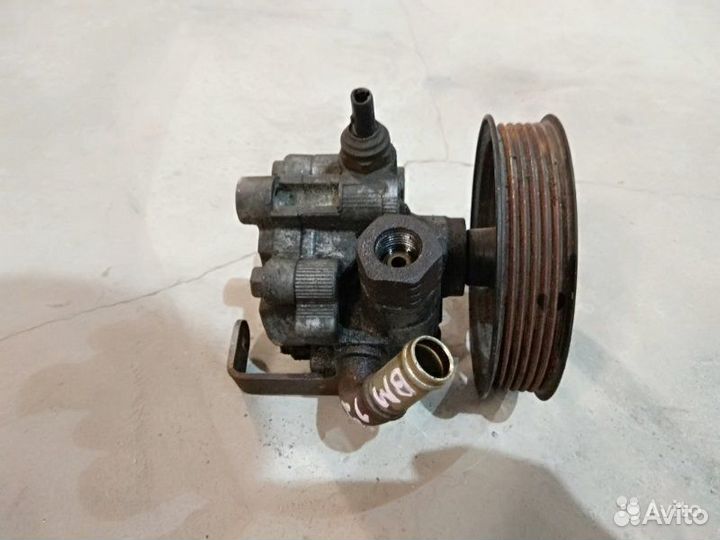 Насос гидроусилителя Toyota Avensis 1 1ZZ 1.8 2zz