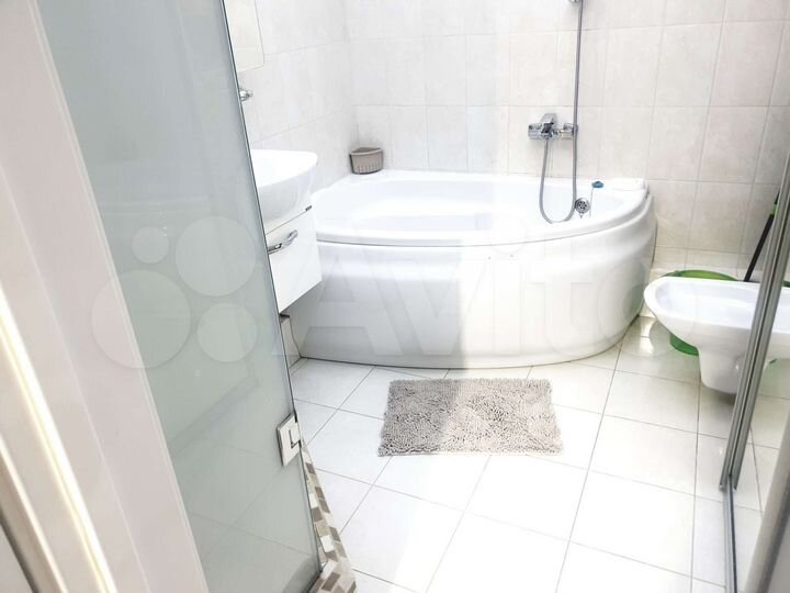 2-к. квартира, 42 м², 3/16 эт.