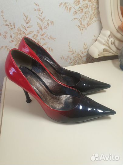 Туфли лодочки лаковые