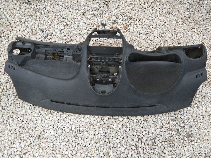 Панель (торпеда) Пежо 206