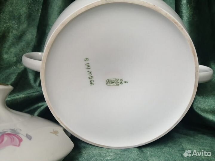 Фарфоровая супница кастрюля