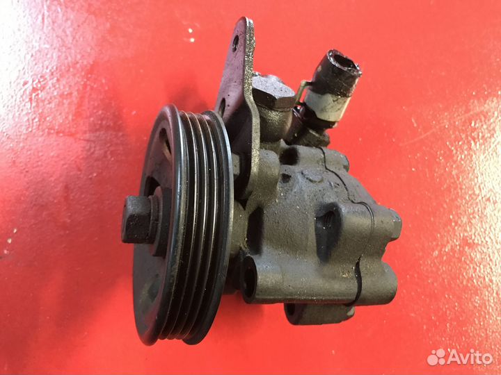 Насос гура Nissan Maxima A33 vq20de 2000 - 2006