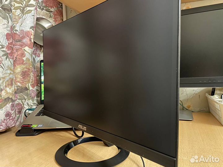 Монитор Asus 23