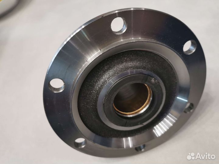 Цапфа поворотного кулака УАЗ 69-2304080