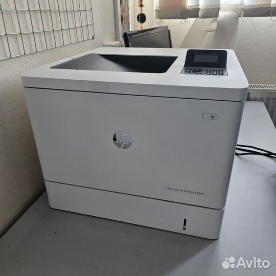 Принтер HP Color LaserJet Enterprise M553dn