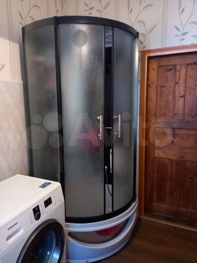 Дом 240 м² на участке 8 сот.