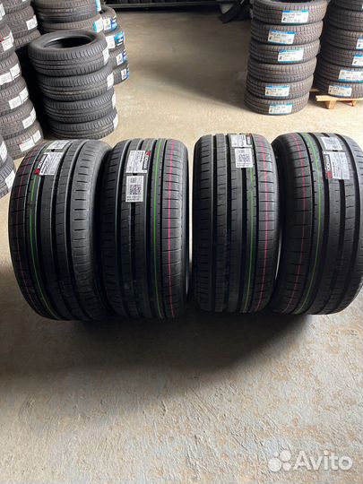 Yokohama Advan Sport V107C 285/40 R22 110Y