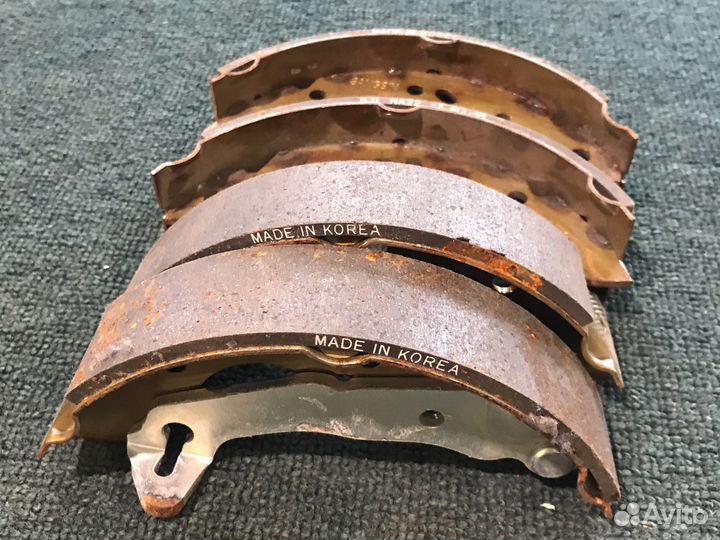 Тормозные колодки барабанные