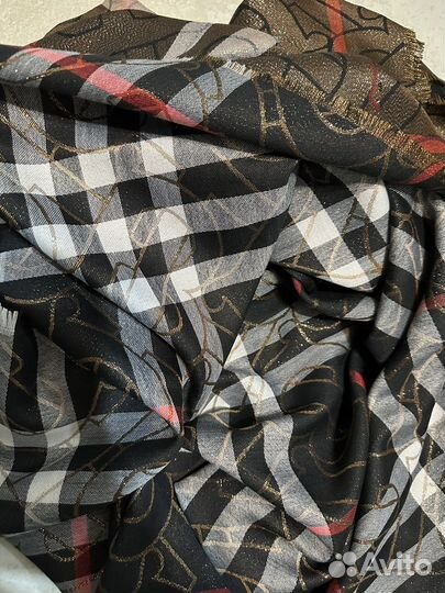 Новый с биркой шарф (палантин) Burberry