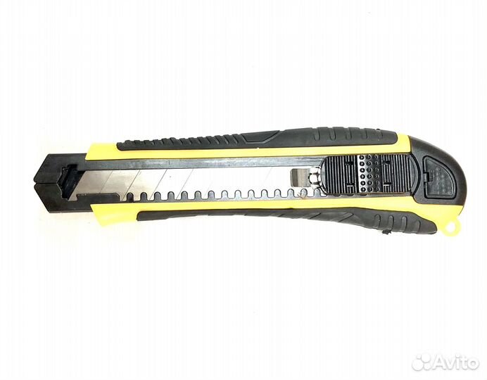 Нож сегментный 18 мм 3 лезвия