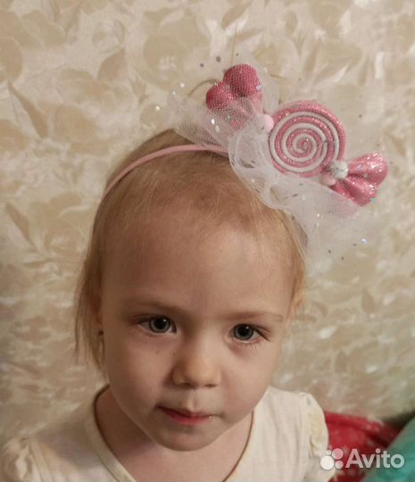 Ободок с конфетками+ конфетки на булавке к платью