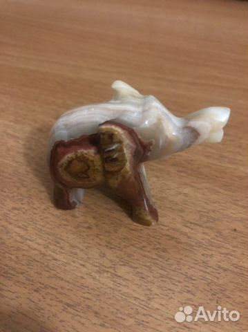 Слоник из оникса