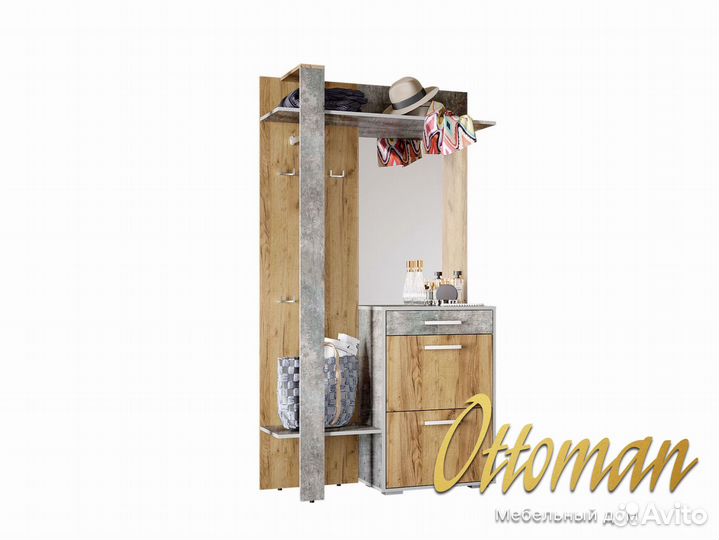 Прихожая с вешалкой