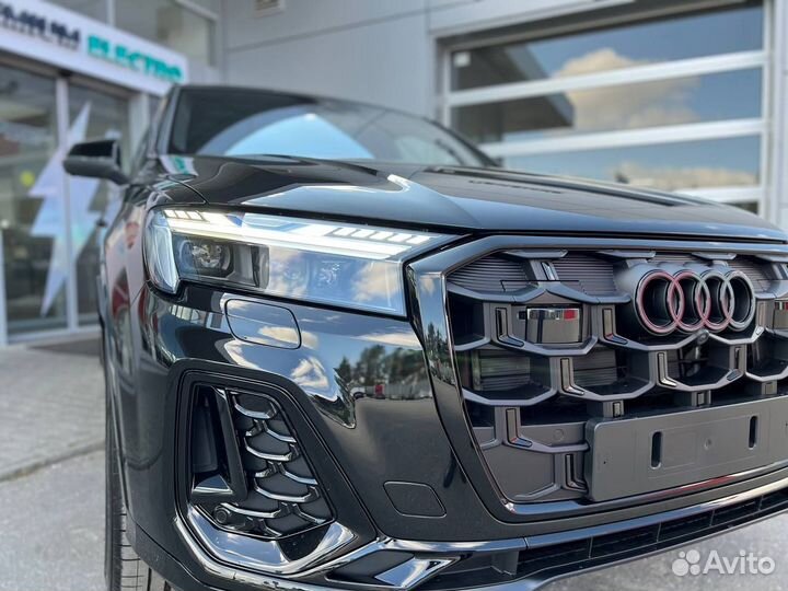 Audi Q7 3.0 AT, 2024