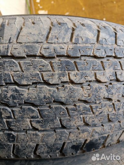 Bridgestone Dueler H/T 265/65 R17