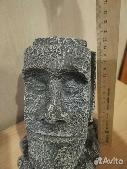 Статуя с острова Пасхи (для аквариума)