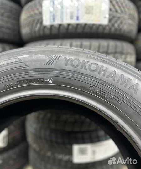 Yokohama BluEarth-XT AE61 225/60 R17 99V