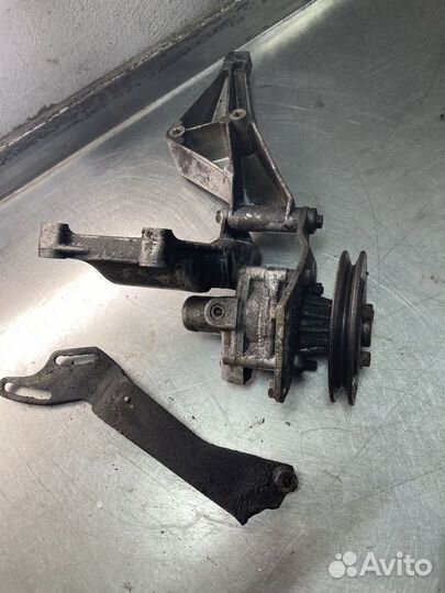 Насос гидроусилителя руля Ауди 80 b4