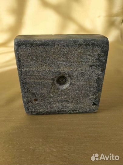 Подсвечник на одну свечу, на натуральном камне