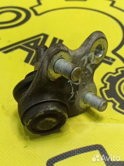 Шаровая опора передняя левая Toyota Allex NZE121