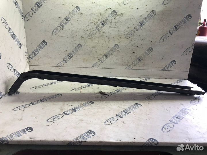 Салазки двери toyota noah