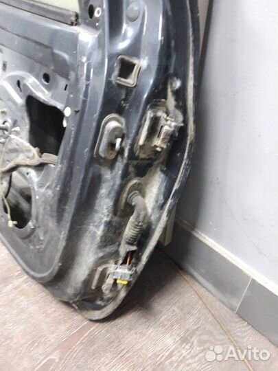 Дверь передняя левая Renault Symbol LB K4J 1999