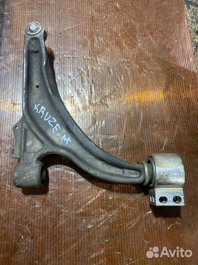 Рычаг подвески нижний передний левый Chevrolet