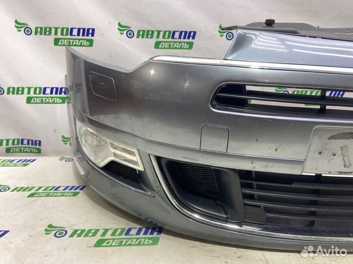 Бампер передний Citroen C5 X7 DV6TED4 2009