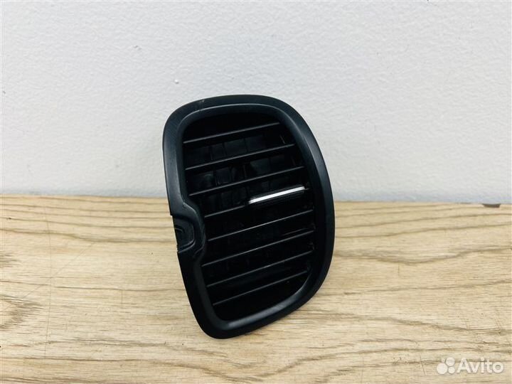 Воздуховод передний правый Kia Rio 4 G4LC 1.4