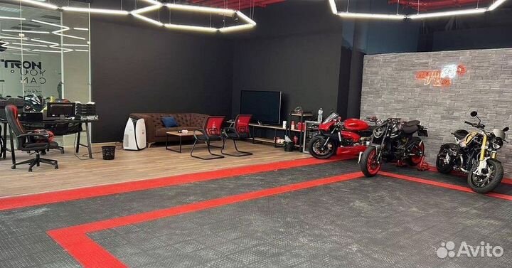 Модульная пвх плитка в автосервис / сто