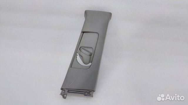 Обшивка центральной стойки правая Toyota Camry