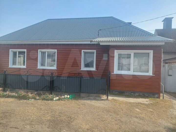 Дом 612 м² на участке 18 сот.