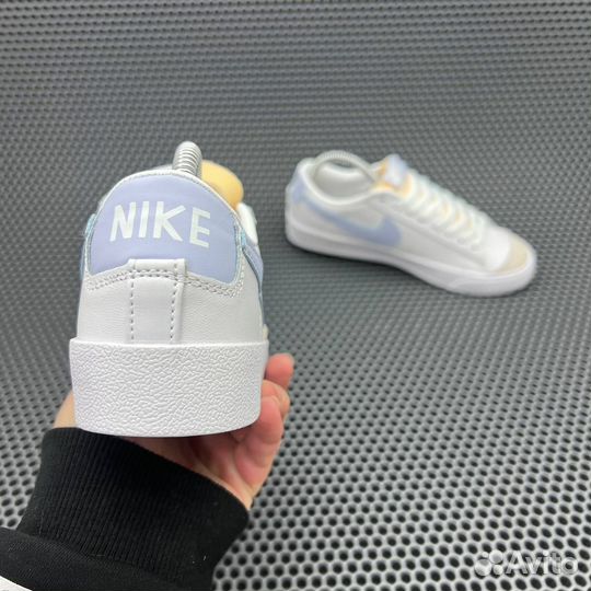 Кроссовки Nike Blazer Low 77 Vintage White Ghost