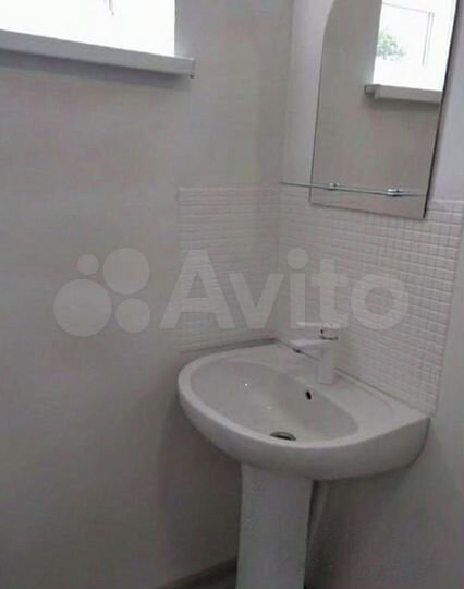 Дом 32 м² на участке 1 сот.