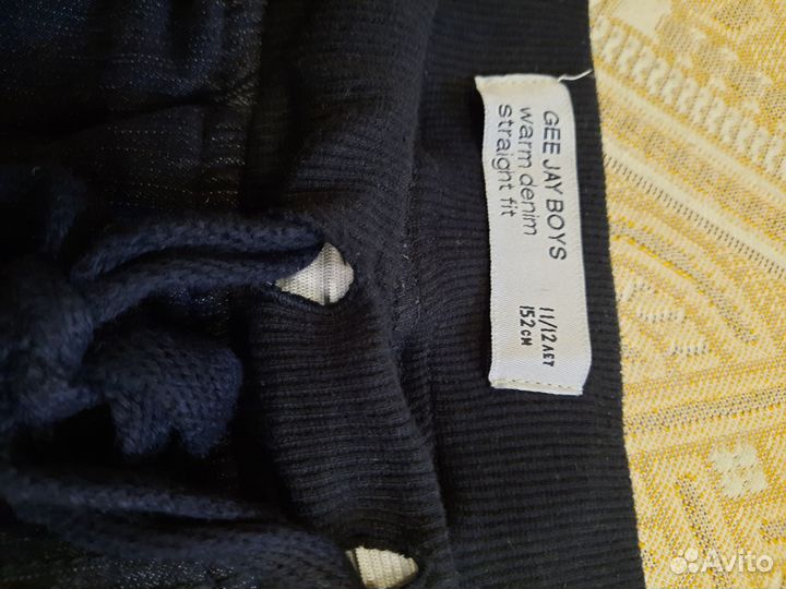 Продам брюки-джинсы на флисе для мальчика