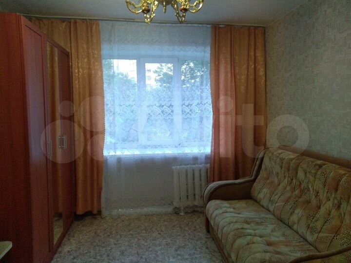 Комната 12 м² в 8-к., 2/5 эт.