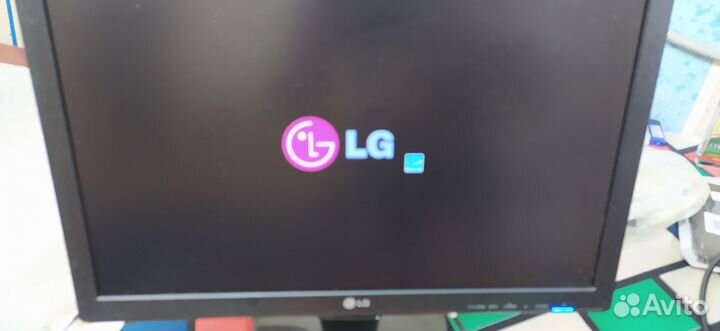 Монитор Lg 19'